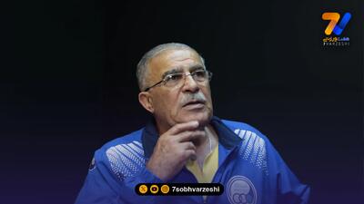  حسن روشن: بازیکن جوان استقلال نصف بدنش را خالکوبی کرده است!