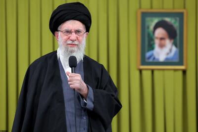  تصاویر پیام تلویزیونی رهبرانقلاب به مردم