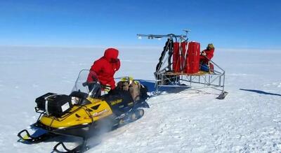  چه چیزی زیر یخ‌های قطب جنوب پنهان شده است؟