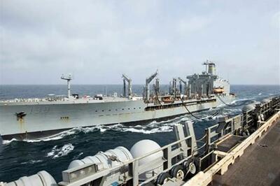  دو کشتی نیروی دریایی آمریکا با هم برخورد کردند