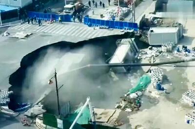  شکاف ناگهانی زمین در این بزرگراه خبرساز شد