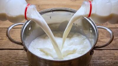  طرز تهیه ۱ قابلمه پنیر سفت سنتی با ۲ لیتر شیر