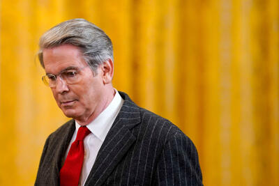  ادعای جدید وزیر خزانه‌داری آمریکا/ ایران حاضر به عقب‌نشینی از برنامه‌ موشکی و حمایت‌ از گروه‌ها در خاورمیانه نیست/ ترامپ و وزیر جنگ در حال انتقال تجهیزات نظامی به سمت ایران هستند