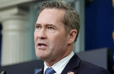  تمرین آمادگی جسمانی نماینده آمریکا در سازمان ملل با نیروهای تفنگدار +فیلم