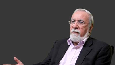  حضور لاریجانی در عمان برای مذاکره در سطحی بالاتر است/ احتمال جنگ کاهش یافته است