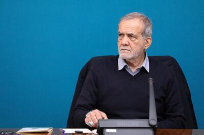  واکنش پزشکیان به صحبت‌های یکی از نمایندگان گلستان: همین حرف‌ها را می‌زنید که مردم به خیابان می‌ریزند / چقدر به مردم وعده دادید و اجرا نکردید؟ / وعده دروغ نمی‌دهم که کسی نگوید «گفتید و اجرا نکردید»