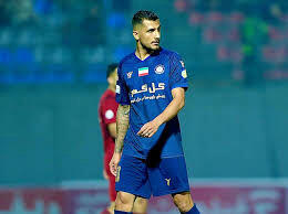  تیکدری در اندیشه دبل مقابل پرسپولیس