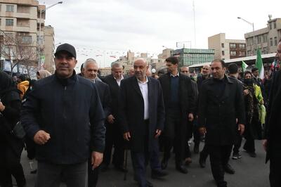  میدری: حل مشکلات نیازمند تغییر ریل اقتصاد است