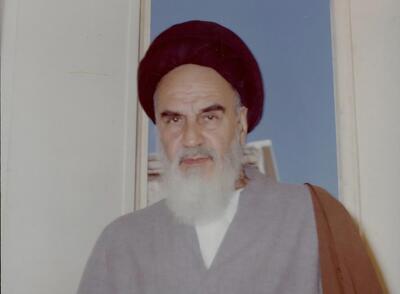  نامه امام به صباغیان: بودجه مذکور را تعدیل نمایید!