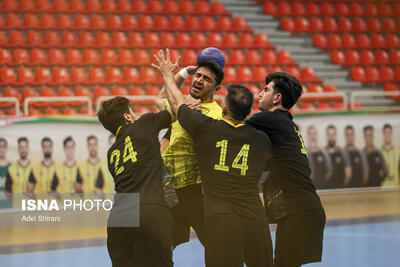  هفته دوازدهم لیگ برتر هندبال؛ سپاهان - نفت و گاز گچساران