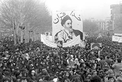  یکشنبه، ۲۲ بهمن ۵۷ در خیابان‌های تهران چه گذشت؟