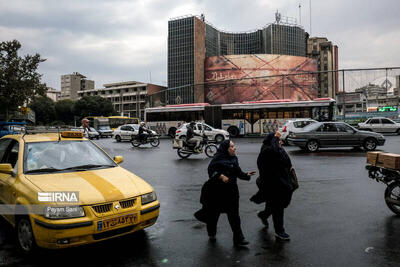  تهران ابری و بارانی؛ وزش باد ادامه دارد