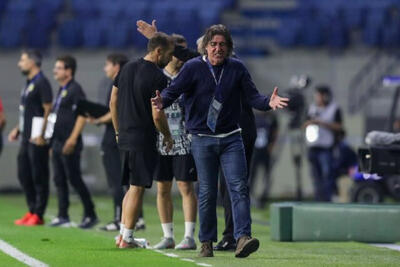  تکذیب خبر اولتیماتوم استقلال به ساپینتو