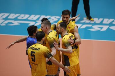  پیروزی تیم‌های فولاد سیرجان، شهداب یزد، سپاهان، صنعتگران امید، پیکان و مهرگان نور در هفته شانزدهم لیگ برتر والیبال - پارس فوتبال