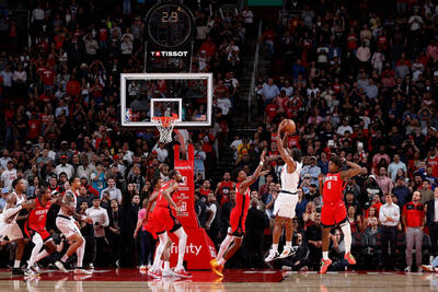  بسکتبال NBA | زخم کاری کوای لنرد به هیوستون - پارس فوتبال