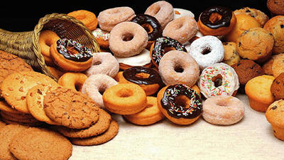  صورتتان جوش می زند ولی شیرینی هم دوست دارید؟ / این گزارش برای شماست