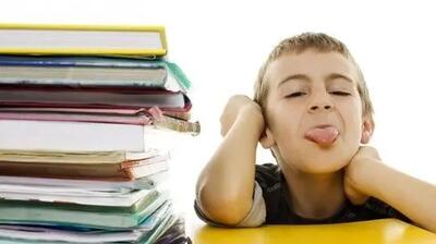  خلاقیت خنده دار دانش آموز ایرانی در پاسخ به برگه  امتحانی تاریخ حماسه آفرید/ لعنتی خودش میدونه چیکار کرده