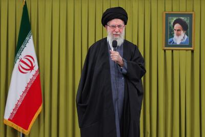 تشکر رهبر انقلاب اسلامی از ملت ایران/ دشمنان را مأیوس کردید