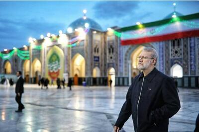  تشرف دبیر شورای عالی امنیت ملی به حرم مطهر رضوی (۲۳ بهمن ۱۴۰۴) + تصاویر