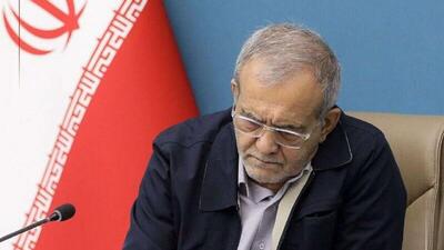  رئیس جمهور ایران گفت که مردم گول رسانه‌های بیگانه را نمی‌خورند