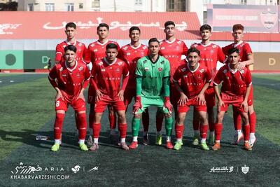  پرسپولیس بعد از باخت جشن قهرمانی گرفت