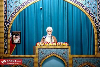  امام جمعه کرمانشاه: حضور حماسی مردم در ۲۲ بهمن محاسبات دشمن را معکوس کرد