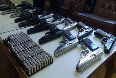  هشدار جدی نیروی انتظامی به دارندگان سلاح غیرمجاز/ مردم گزارش بدهند +فیلم