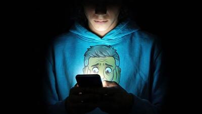  شکست ایده ممنوعیت شبکه‌های اجتماعی برای نوجوانان | جوانان حق دارند در فناوری‌های جدید سهیم باشند | به جای ممنوعیت، چه گزینه‌هایی وجود دارد؟