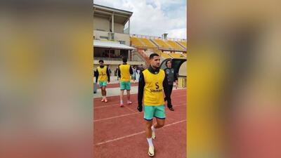  گرم کردن بازیکنان آلومینیوم پیش از بازی با شمس‌ آذر