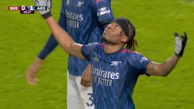  گل اول آرسنال به برنتفورد (نونی مادوئکه)