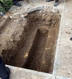  چه چیزهایی با میت در قبر بگذاریم؟