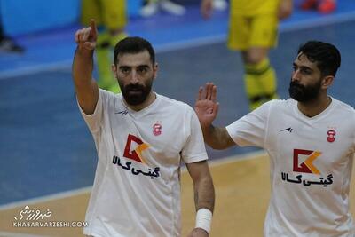  ویدیو| درگیری شدید با ستاره تیم ملی ایران/ هجوم همه به وسط زمین بازی