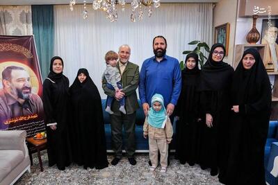  عکس/ حضور رئیس مجلس در منزل شهید فرج‌الله شوشتری