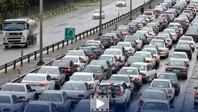  تصاویری از ترافیک نیمه سنگین در محور خروجی گیلان