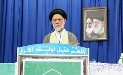  انتقاد امام جمعه بندر دیر از نگاه حداقلی به مسجد
