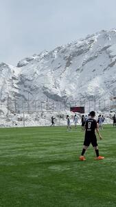  ویدئو: سوپرگلی تماشایی با پس‌زمینه قله‌های برفی - پارس فوتبال
