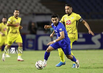  آغاز هفته بیست‌ویکم لیگ برتر فوتبال با نبرد همسایه‌های پایین جدولی/ دوئل چغر‌ها در اهواز با چاشنی نتایج سینوسی پیروز - پارس فوتبال