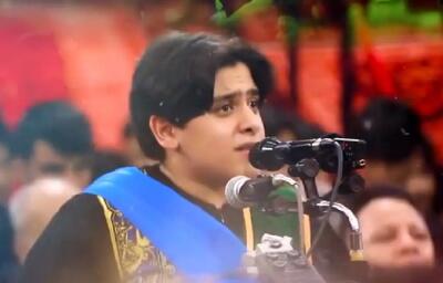  آواز حماسی؛ شعرخوانی وطنی پسر میون یه گردان جمعیت انقد قشنگه همه رو برد محشر کبری