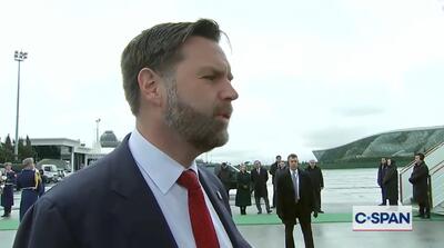  سرنگونی نظام ایران به خود مردم مربوط است، روی هسته‌ای متمرکزیم