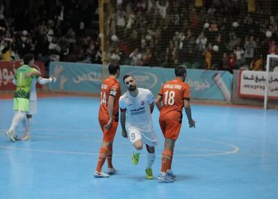  نتایج هفته ۲۳ لیگ برتر: بانگ قهرمانی در اصفهان