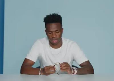  10 چیزی که وینیسیوس بدون آنها نمی‌تواند زندگی کند