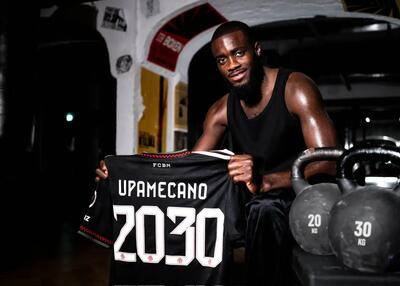  رسمی: اوپامکانو با بایرن تمدید کرد