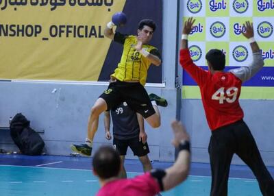  پایان یک هفته هیجان انگیز با صدرنشینی استقلال