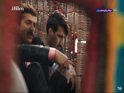  ارسطو فهمید پولاشو دزدیدن!