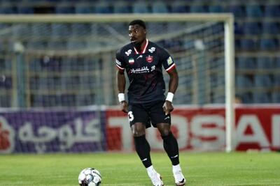  خطر بزرگ برای پرسپولیس در نقل و انتقالات / سرخ ها در آستانه از دست دادن سهمیه خارجی / هشدار جدی به مدیران باشگاه