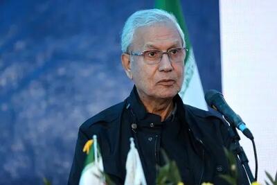  شب‌ها از غصه اتفاقات اخیر نمی‌خوابم؛ پرچم به دست دشمن نمی‌دهیم