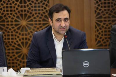  در راستای سیاست‌های استاندار اصفهان؛ رفع موانع ۱۷ ساله سرمایه‌گذاری گردشگری در اصفهان/ تأکید بر صدور «مجوزهای بی‌نام» در حوزه گردشگری