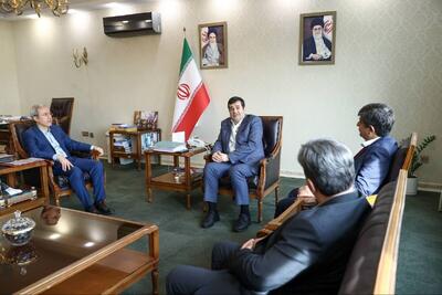  دیدار مدیرعامل کارخانه فولاد مبارکه با احمد دنیامالی 