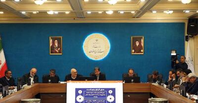  تأکید استاندار اصفهان بر پیگیری مطالبات استان در سازمان برنامه و بودجه؛ ضرورت توقف تبعیض در تخصیص اعتبارات