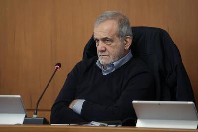  تذکر ۵۲ نماینده مجلس به پزشکیان؛ در انجام مذاکرات با آمریکا و سه کشور اروپایی تجدیدنظر کن! + جزئیات